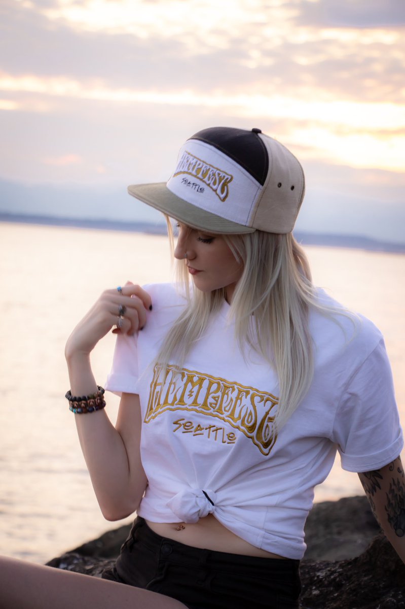 TheMediumsBrand's tweet photo. Normalize it!✊🏽 // 2019 limited @mediumscollective X @theseattlehempfest merch line!! 🔥
#seattlehempfest | #28thyear | #fightingforthepeople | https://t.co/rTF8aEwJzI