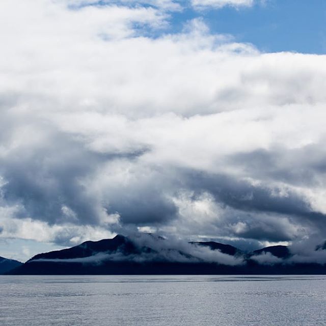 EhPem's tweet photo. Louise Island #HaidaGwaii from the #PassingCloud #sailing with @outershores #gohaidagwaii #travelphotography #travelbc #seascape #travel #ecotourism #dslr #Twitter https://t.co/QwuTEvrrsE https://t.co/qCSa92eJ58