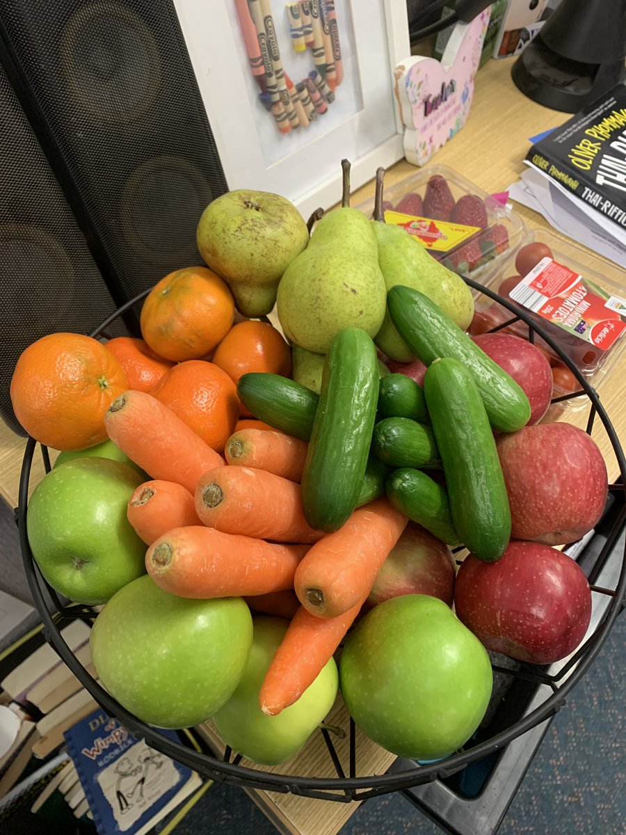 Keira Garven (@keiragarven) on Twitter photo Fruity Friday is a huge success in 6G & 5M! Students love having the chance to have some fresh fruit & vegetables with their teachers every Friday. They are so focused afterwards & look forward to it each week๐๐ #healthyeating #positiverolemodels #fruityfriday <a href="/GreenwayParkPS/">GreenwayParkPS</a> Fruity Friday is a huge success in 6G & 5M! Students love having the chance to have some fresh fruit & vegetables with their teachers every Friday. They are so focused afterwards & look forward to it each week๐๐ #healthyeating #positiverolemodels #fruityfriday <a href="/GreenwayParkPS/">GreenwayParkPS</a>