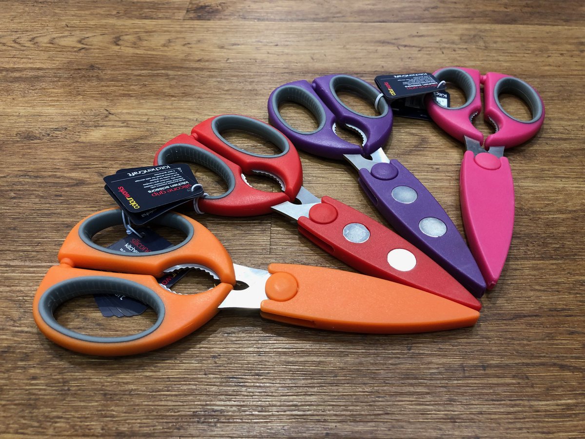 PottersCookshop's tweet photo. These #silicone #ColourWorks @KitchenCraft #kitchen #scissors come in several #bright #colours and are #easygrip with a #bottle grip and blade sheath. At £3.99 each they're a great buy!
#cookshop #essex https://t.co/BgUP344173