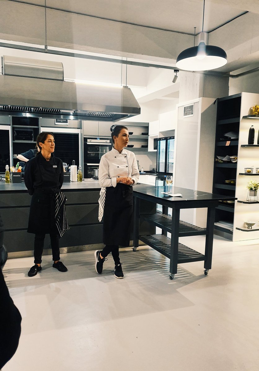 ai_video_s's tweet photo. I mean, who doesn't like Italian food?! Last night we cooked up a Mediterranean feast at the stunning new #TheKitchenCollective with @gingerandlimect, lead by Kim and her A-team! https://t.co/diBAL1Cojp