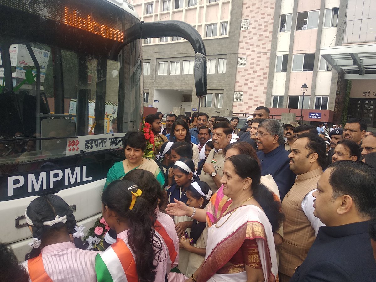 SmartPune's tweet image. 50 Smart E-Buses Enter PMP's Fleet in the Presence of School Students, Senior Citizens

50 Buses under the ambitious Smart e-Bus project of Pune Smart City; and 50 CNG buses by PMPML 
#SmartEBus #SmartCity #SmartPune #PuneSmartCity #Projects #SmartCityProjects #Services #Pune