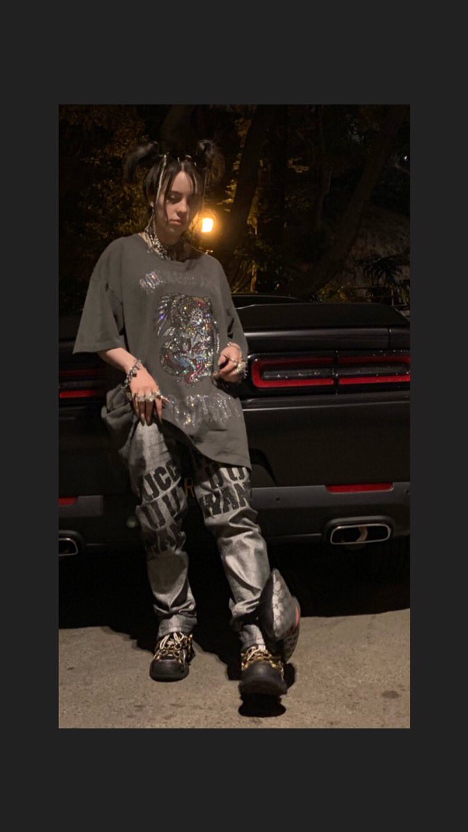 Billie Eilish tweet media
