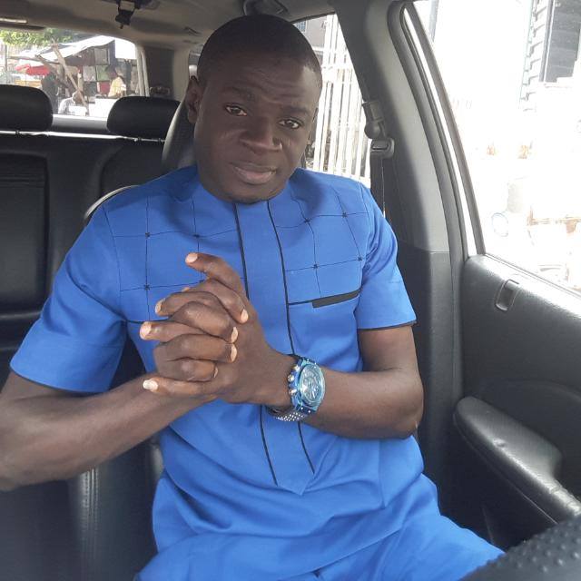 aktogbaskey's tweet photo. @DeeOneAyekooto Proud buharist ๐ช
That's what we do #Hgclothing pls patronise me o ๐๐ https://t.co/g7bw3lwFUy