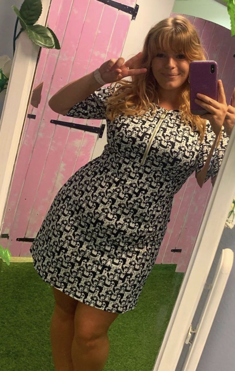 Sweet #sixties #style with our Fashion Faces #dress. 🖤🖤
📸 chelsi_valentine #BannedRetro BannedRetro.com #vintage #vintagefashion