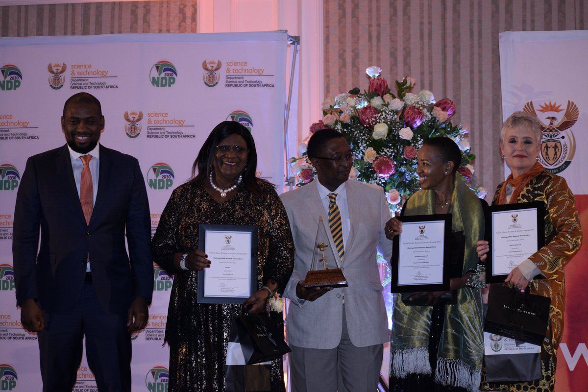 sawisa2019's tweet photo. Congratulations to Prof. Lunic Base Khoza from @universityofvenda on winning the Distinguished Women Researcher: Humanities and and Social Sciences Award. #SAWiSA2019 https://t.co/72OzQvqGq4