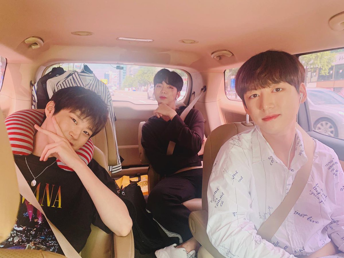 Official_HBY's tweet photo. 🎉특별한날🎉

#지금_만나러_갑니다 ❤️

#HBY_2nd_Anniversary #hby #열혈남아 #thankyou #aurora #고마워 https://t.co/GJhTw1vyYX