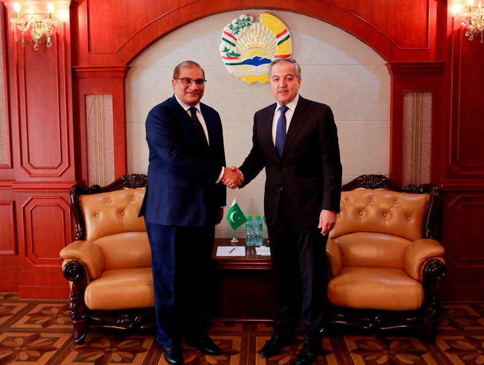 PakinTajikistan's tweet photo. Foreign Minister Mr. Sirojiddin Muhriddin received the newly appointed Ambassador Imran Haider today .Current state and prospects of expanding bilateral relations were discussed . Ambassador briefed  Tajik Foreign Minister about  situation in the Indian Occupied Jammu &amp; Kashmir. https://t.co/D1tPiKesEH