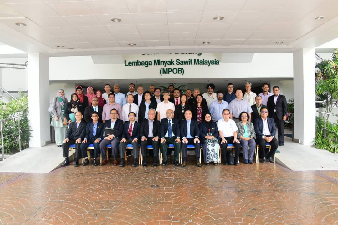 mpob_tweets's tweet photo. #PhotoCoverage MPOB - MPOA Technical R&D Forum 2019.
#MPOB
#loveMYpalmoil https://t.co/YhlDNG1EuY