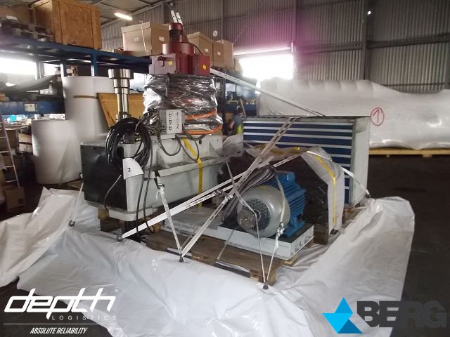 WeAreBerg's tweet photo. Berg's state-of-the-art Titan SC 40/50-4HY Double Column Vertical Boring &amp; Turning Mill's 14,000km journey to Gladstone has begun!

Depth Logistics were engaged by Berg Engineering to project manage the transportation.

#Collaboration #itsaBergthing https://t.co/VoQeL8KSuI
