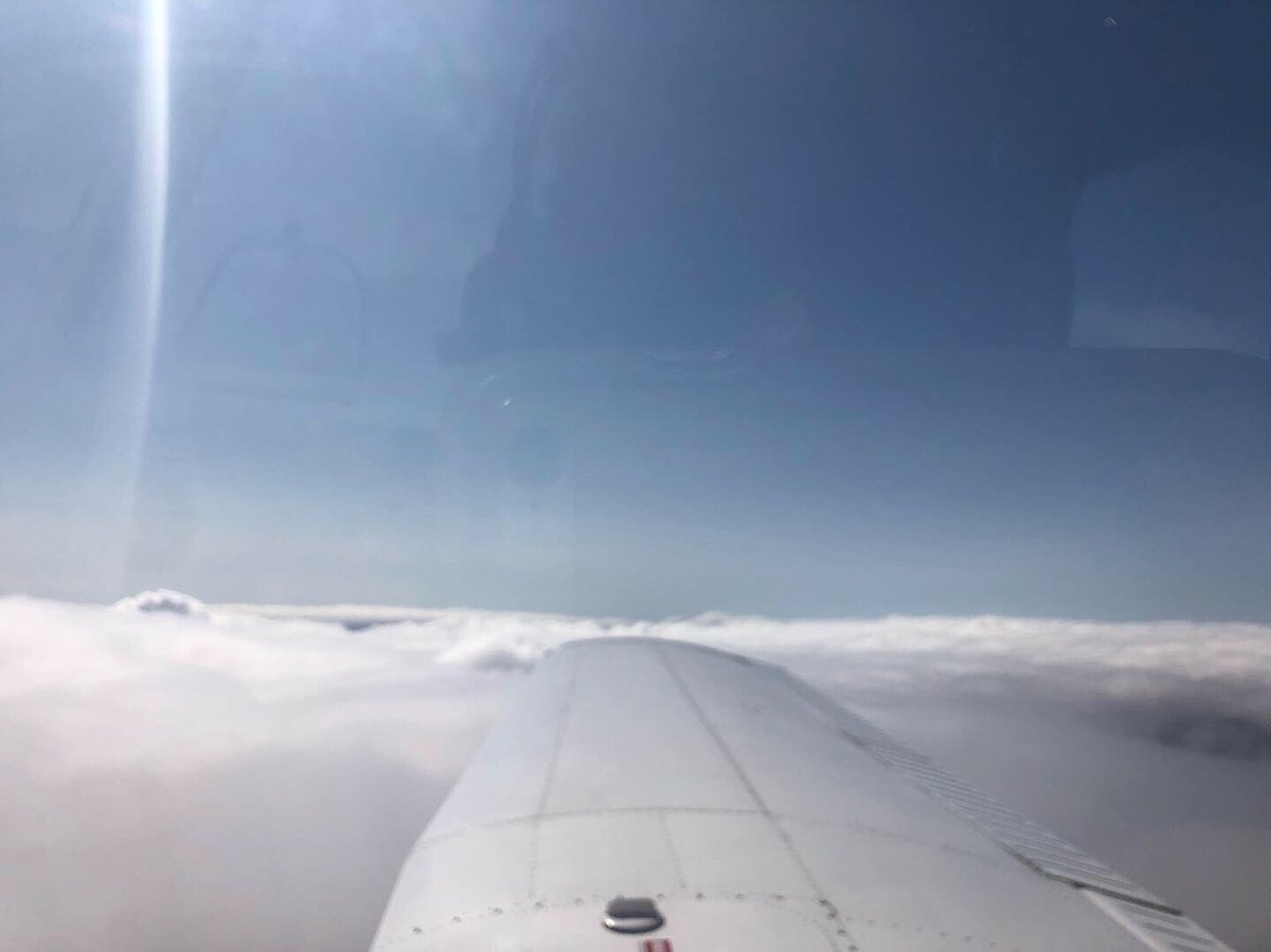 ProfessorFlying's tweet photo. So much quieter up here... #fridayfeeling #cloudblanket #flying #pilotlife #avgeek #aviationphotography @HARTResearch @LisaMSutch @sjholt50 @rob_northern @jmac392 @maraleitan @PilotDeborah @jetdriver757 @OutSpok32579262 @co_sharp35 @VenetiaJane 🛩💨☀️ https://t.co/K54XsKESiJ