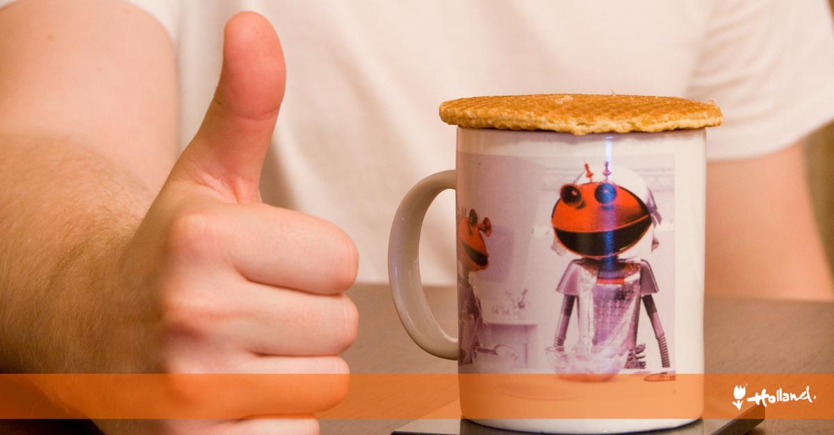 Any idea why the #Dutch put their yummy #Stroopwafels on top of their hot #beverages? 🤔 (Via: <a href="/StuffDutchLike/">Stuff Dutch Like</a>) bit.ly/2OLxg0A