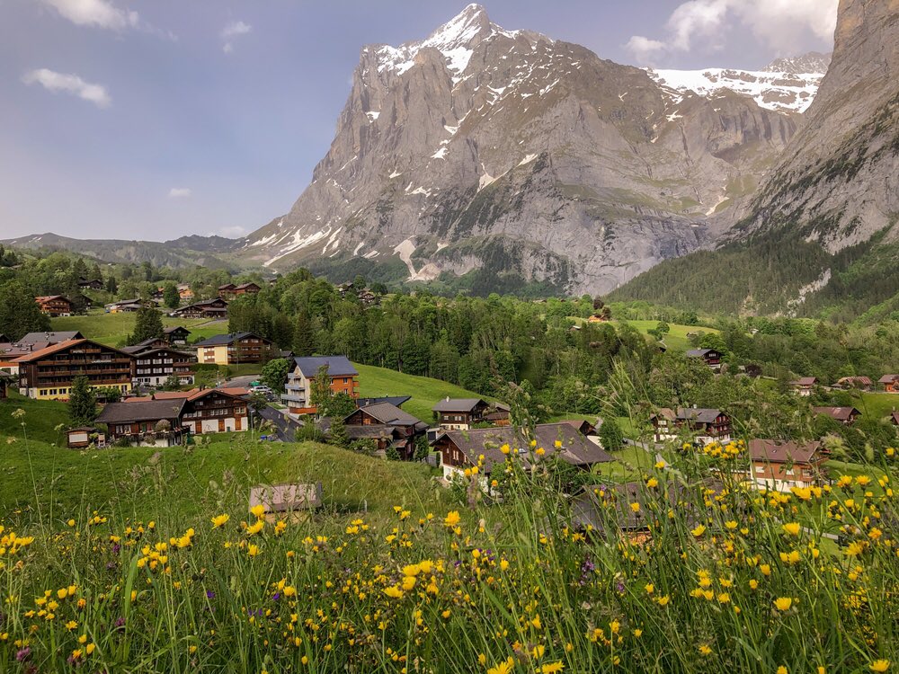 Hi #TravelTribe I’m kicking off
#FlashbackFridayz with a #mountain theme.
👉Tweet your mountain pics
👉Tag your friends &amp; your hosts for retweet of your pics. 
<a href="/Adventuringgal/">Cynthia | Adventuring Woman</a>
<a href="/carpediemeire/">John @CarpeDiemEire</a>
<a href="/TravelBugsWorld/">Travel Bugs World ✈️🐞🌎</a>

👉#Follow &amp; retweet kindly
👉All Welcome 
A new way to #FollowFriday