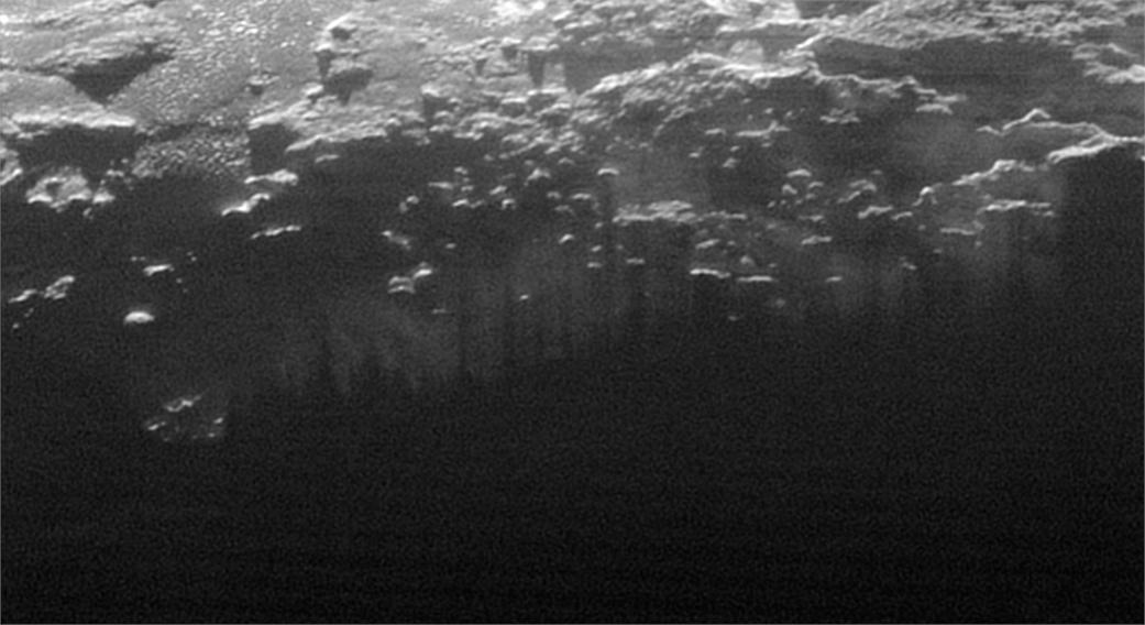 Plutoliveshere's tweet photo. #ItsPeacefulWhen the mountains cast their shadows upon low-lying haze, and luminous beams reach down from the sky to bathe the ground in the soft glow of otherworldly light.😊 #PlutoAtTheEdgeOfTwilight #Atmosphere #Space https://t.co/Ie4JMiP2BJ https://t.co/bm93WQ7TPA