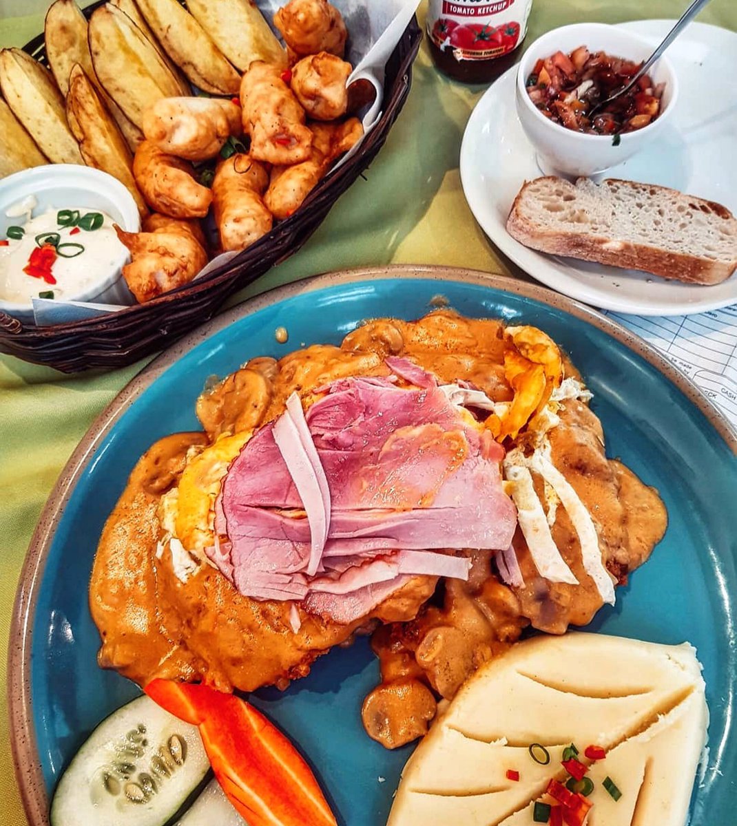 WhyNotDumaguete's tweet photo. #WhyNotGuestPic:
“always my schnitzels, always 🇨🇭❣ #nomnom #whenindumaguete #schnitzel #swissfood #fishnchips #islandlife #philippines #food #foodporn #foodie #foodphotography #yummy #delicious #follow #foodstagram #foodblogger #foodgasm #foodlover #picoftheday #dinner #healthy” https://t.co/cMl13BGLZI