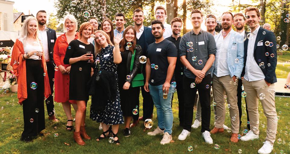 MadzuliAgency's tweet photo. Meet our wonderful team in Belgium. The atmosphere between all of us makes work so much more fun! 🤪 Go go go! 💪 #madzuliagency #team #goodvibes #work #fun #DigitalMarketing https://t.co/EitKjH5fTh