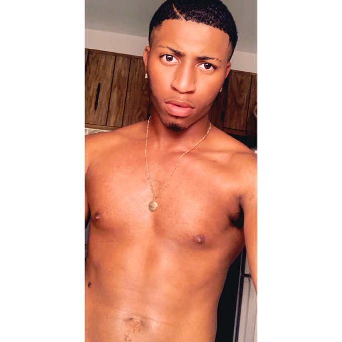 Watch KAY’DAY 🐥's leaked NSFW photo on TwXstars