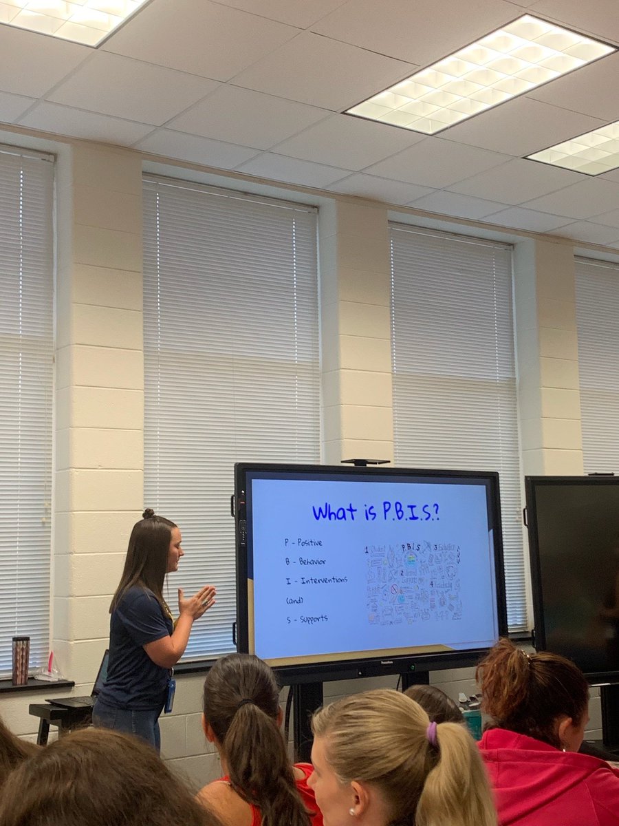 RLC_PBISandSEL's tweet photo. Today at RLC we reviewed PBIS and we are so excited for the year to come! @RLCPrincipal @MouwRyan @A_Cebular #RLC20 #RLCPBIS #LCPSPBIS https://t.co/o1lAVDr3cn