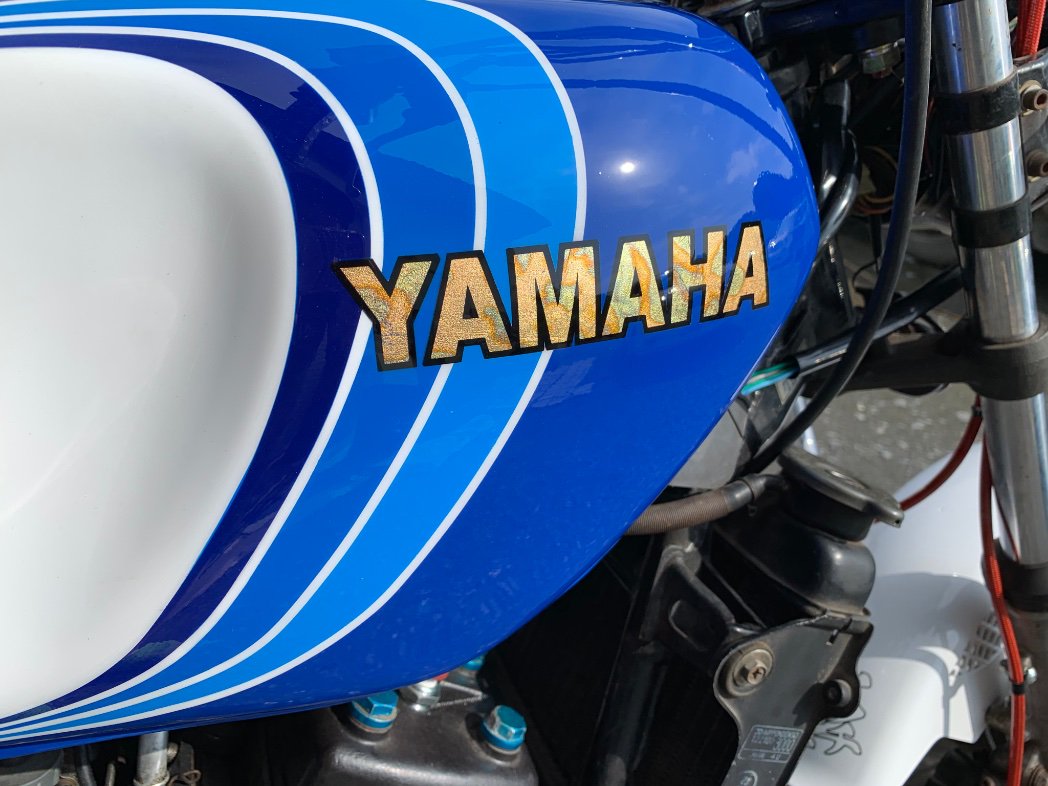 builder_Minami_'s tweet photo. rz250ペイント完了!御依頼ありがとうございます😊 #rz250 #yamaha #ヤマハ #2スト #金箔 #バリエゲーテット #カスタムペイント #段差無し #ソリッド #ブルビア #BlueBeardCustomStudio #茨城 https://t.co/8hE7I4sZa9