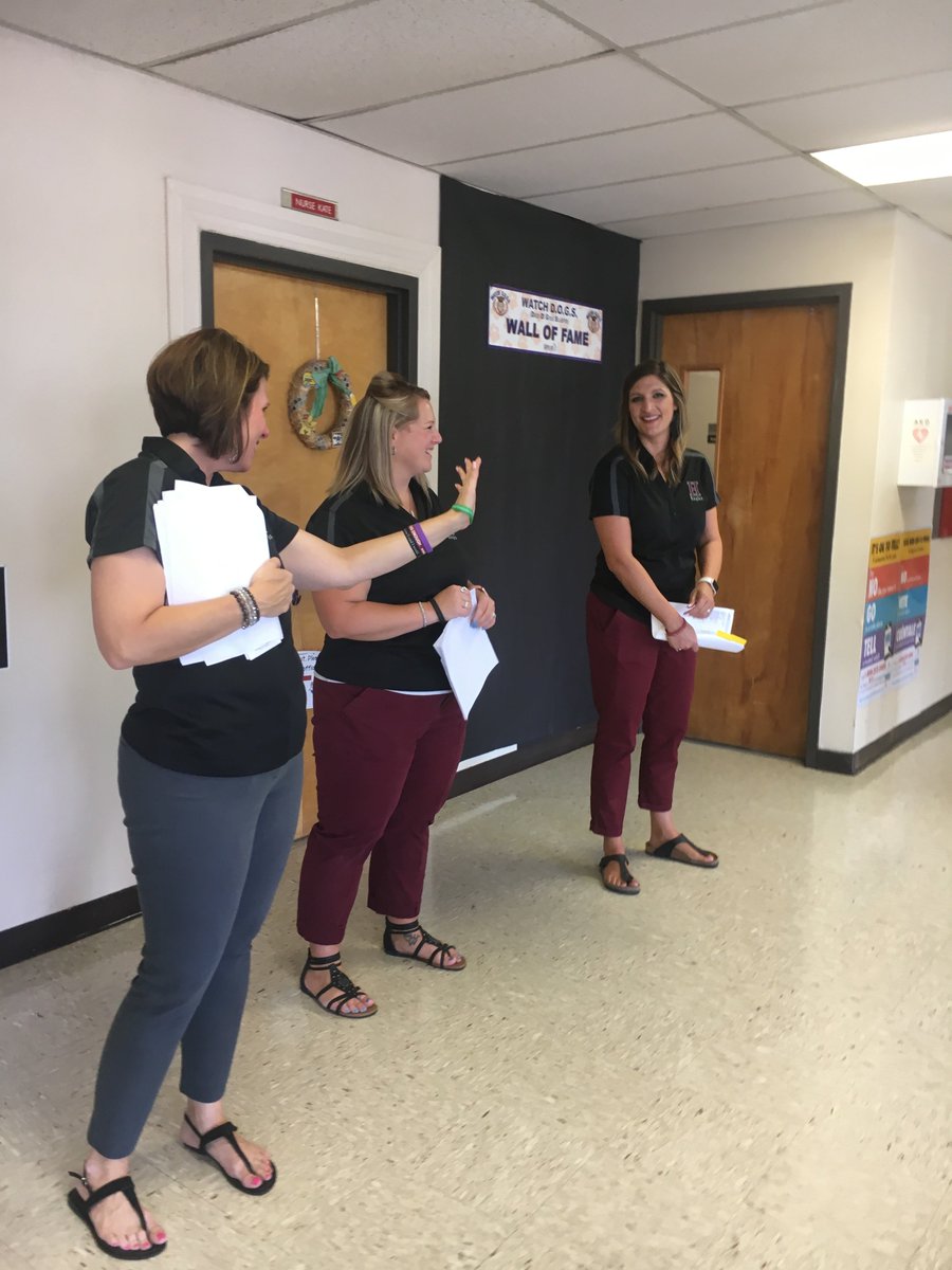 HESOneFamily's tweet photo. It was AWESOME seeing so many of our students last night at Meet the Teacher! Thanks for coming out and we can't wait for Tuesday to gets this 2019-2020 school year started! #OneFamily #ChooseLove https://t.co/KTPd1CKjf1