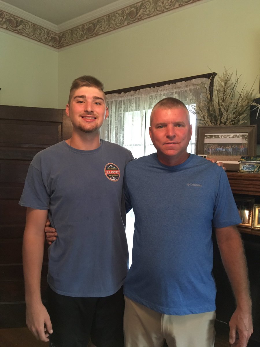 chslibrarians's tweet photo. Sending @parker_dale16 to Joplin, MO to play basketball @OzarkBB not an easy thing for a mom to do but so proud of this smart, talented, funny young man. #proudbasketballmom
#goambassadors
#constantprayers https://t.co/PalojAJFmM