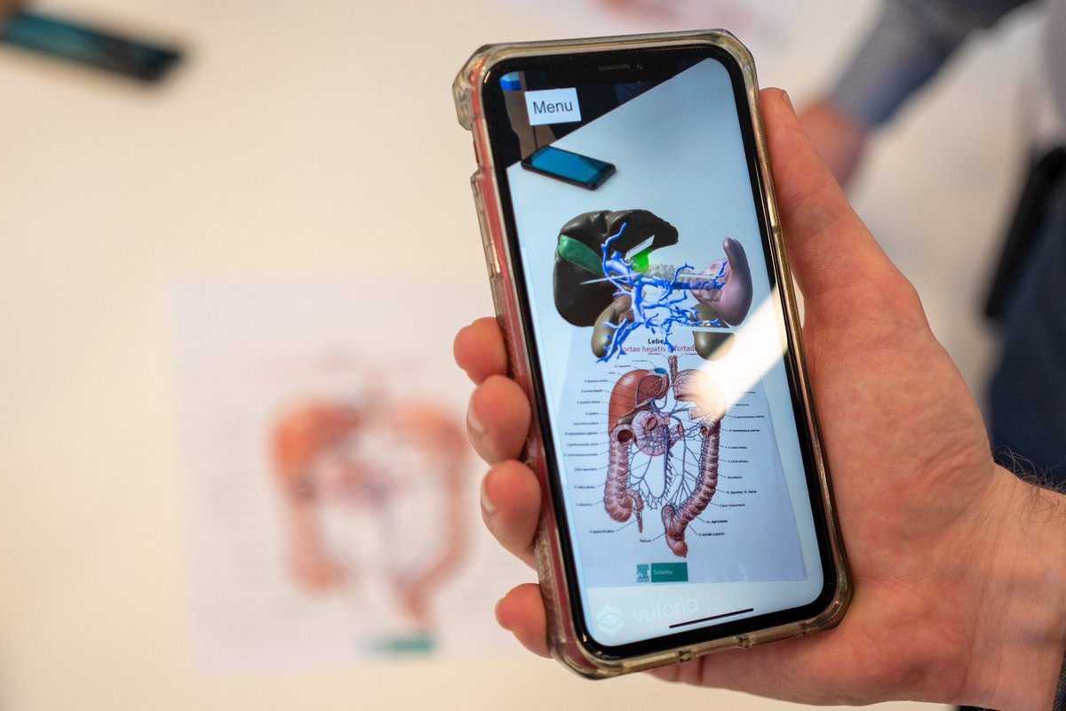 derbalgrist's tweet photo. On the last day of the #SummerSchool, the "Hackathon Demos" take place: the participants present in groups the #AugmentedReality concepts they have developed. @TU_Muenchen @ComergeAG @ImFusionGmbH #MARSS19 https://t.co/zHSy0tDnT5