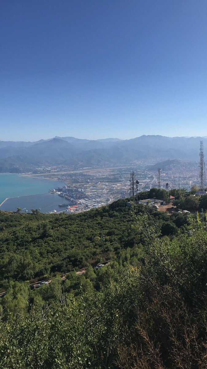 onizukabylee's tweet photo. Bonne journée à tous, sauf à ceux qui disent que la Kabylie c’est moche :) https://t.co/fMHOpFOHYa