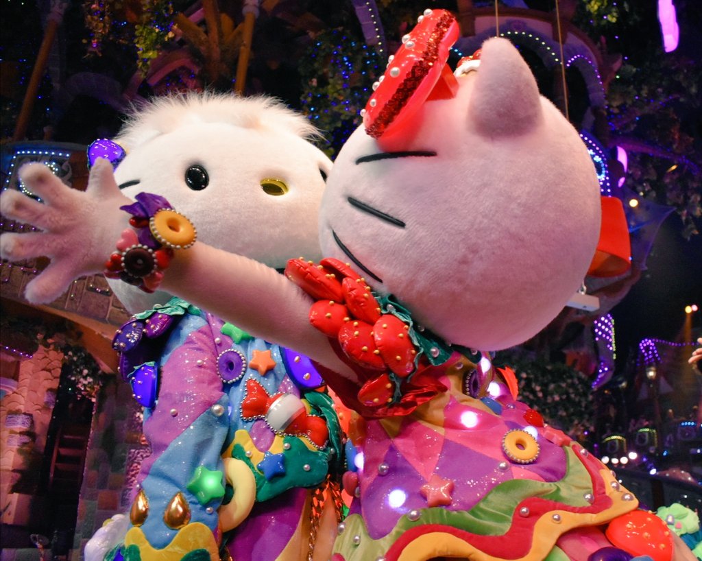 積極的なキティちゃんに照れるダニエルくん😍キティダニ最高に