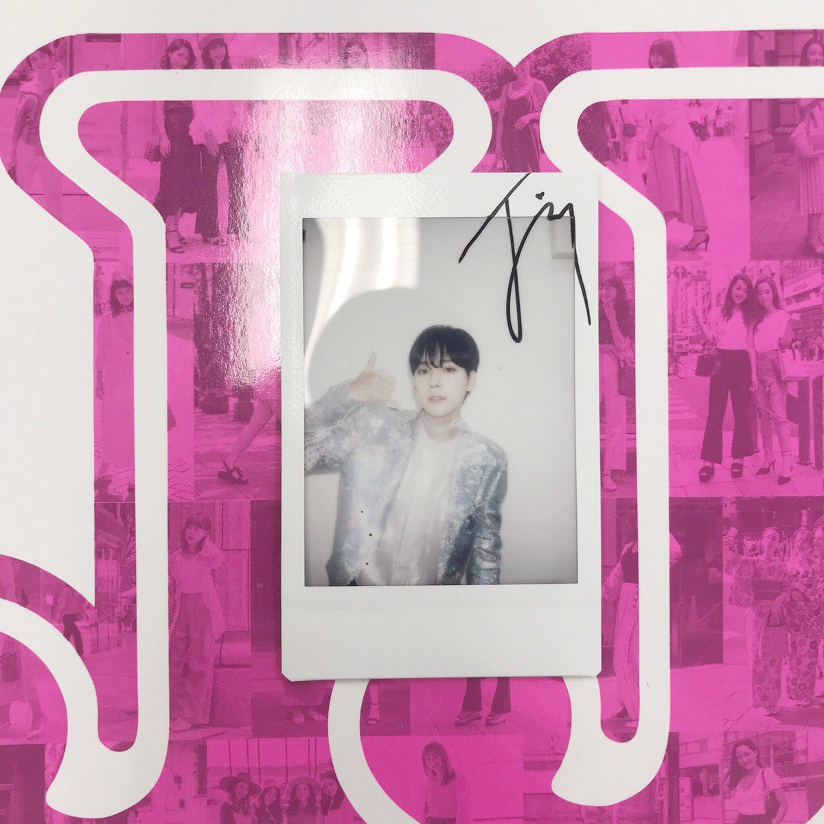 JINUさんのCALLポーズが最高なサイン入りポラの応募方法はこちら！
①  JJアカウントをフォロー
② このつぶやきをリツイート
ご応募お待ちしております💙

#WINNER #JINU #김진우 #위너 #JINU_HEYDAY #YG #ジヌ <a href="/YGJAPANofficial/">YG JAPAN OFFICIAL</a>