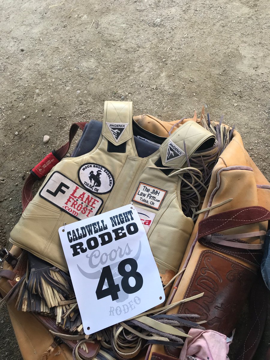 johnmac27's tweet photo. Professional Rodeo Athlete Hardy Braden sports the “JMH Law Firm” patch. In Huge Company with Mock Bros. and Lane Frost Brand! @kylec40 @missfasthorses @ILoveFastHorses #DBrew @cbrew1 #SaddleBroncRider #MarkOut #MakingEight https://t.co/jwhifcWWeG