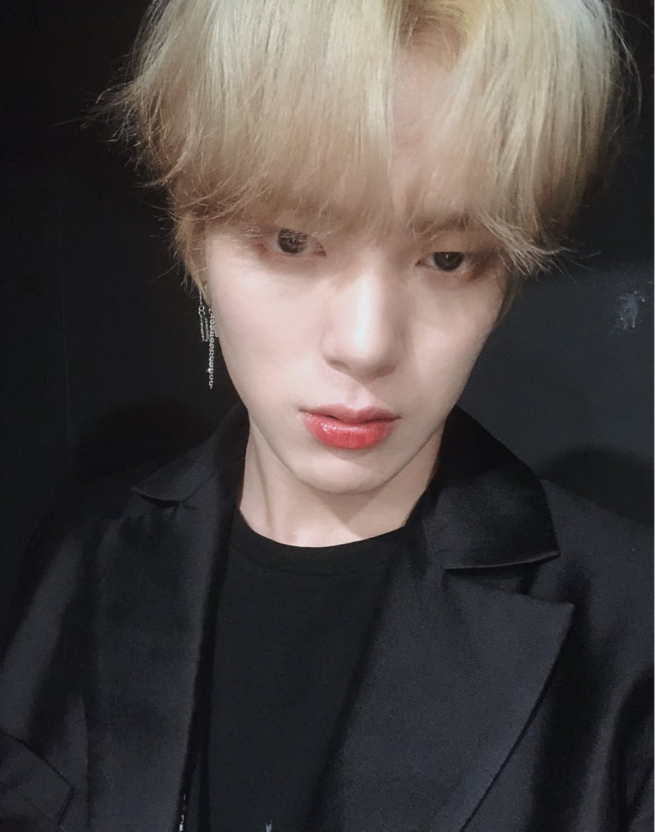 OfficialMONSTAX's tweet photo. [#민혁] 필터로 찍어보았습니다 https://t.co/JzXYlOoaZ0
