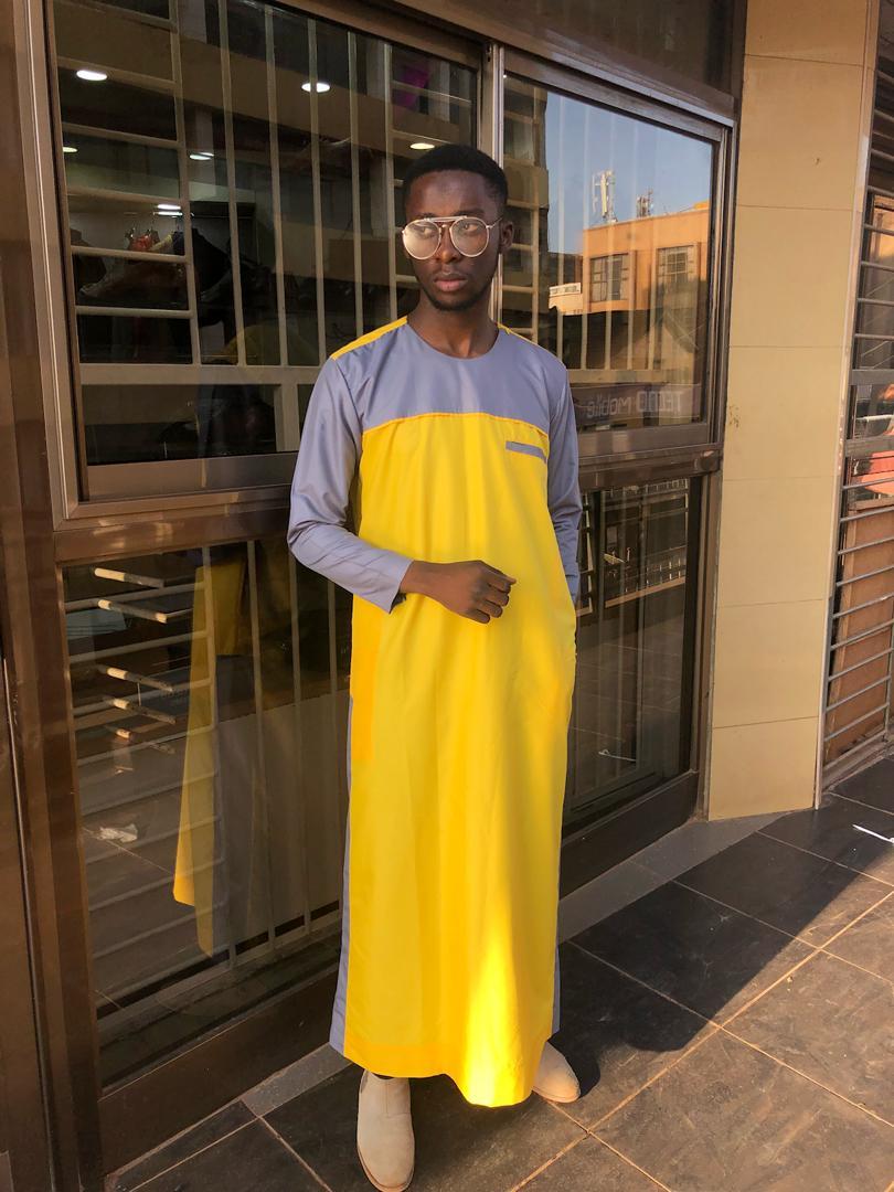 KiberuN's tweet photo. I sell nice kanzus at affordable prices. Rt to support my hustle please 😶😌 https://t.co/QtV1vLNgz2
