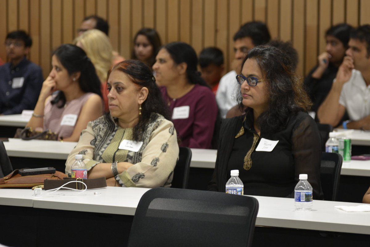 mConnect tweet media