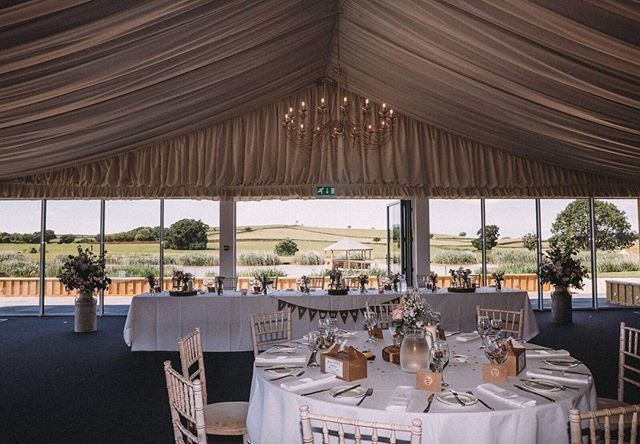 QuantockLakes's tweet photo. The magnificent Meadow Barn for your wedding breakfast with panoramic views, elegant drapes and chandeliers and bifold doors 👌
New for #wedding #season #2019 at Quantock Lakes 💚
#familybusiness #somersetwedding #barnwedding #bridebook #quantocklakes
Image by Kelly Weech P… https://t.co/ieDdHQ1yDa