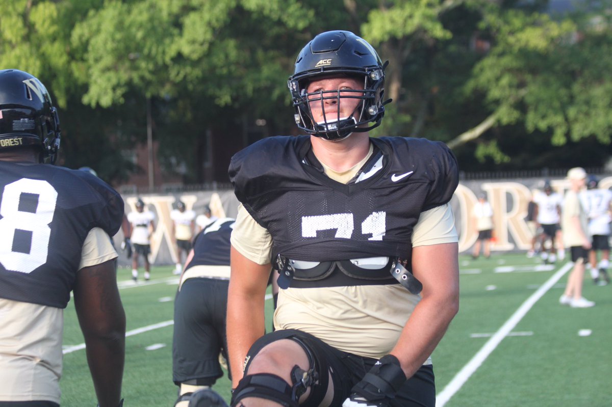 WakeFB's tweet photo. Great way to start your morning with some Demon Deacon football. https://t.co/VTdrbenpXG