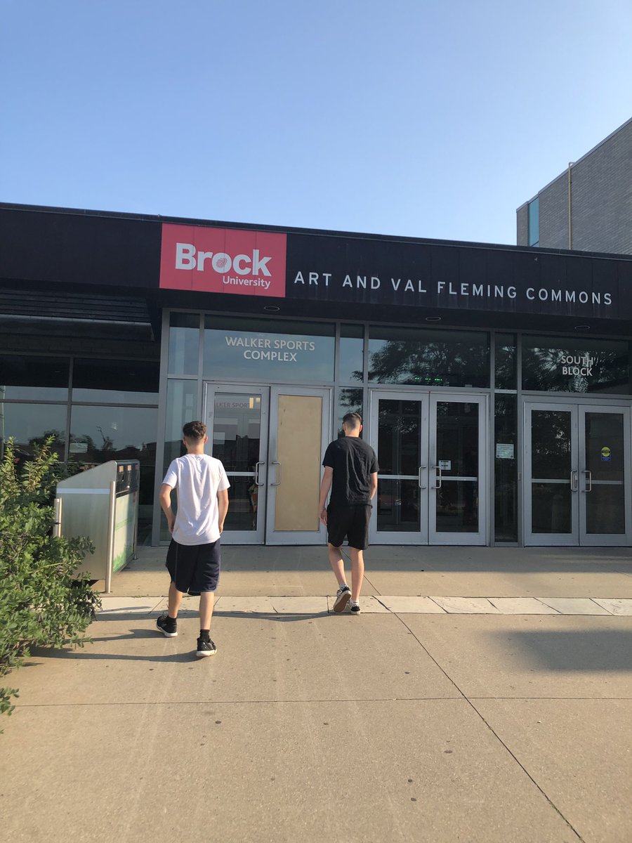lukerams1's tweet photo. Finally here!  #SmartStartBU @BrockUniversity @brockbadgers https://t.co/4OpMUFl6Ef