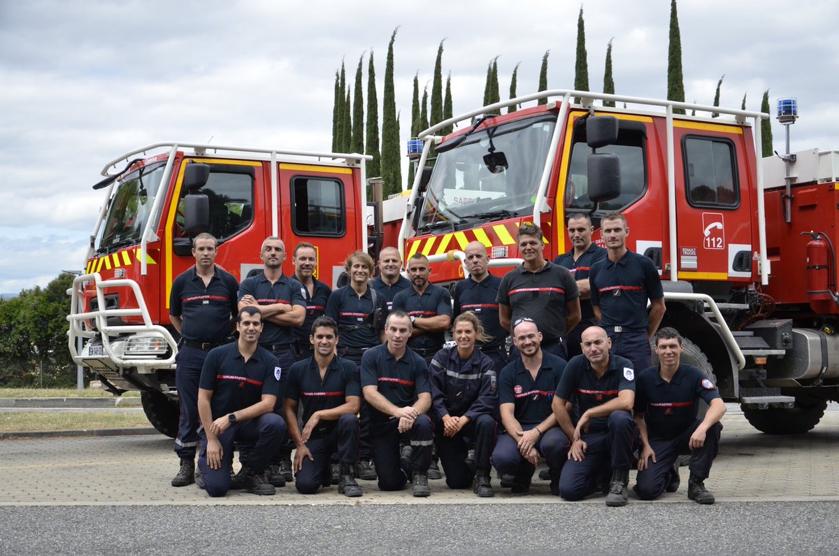 sdis31officiel's tweet photo. Les sapeurs-#pompiers du @sdis31officiel ayant participé à la lutte contre l'incendie de #Montirat dans l'#Aude remercient les habitants de #PradellesenVal pour leur accueil et leur générosité.😉
#FeuxDeForêt #GIFF https://t.co/g9yI8KB4Ux