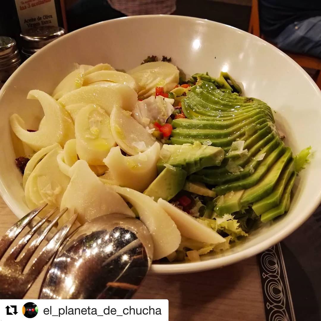 Fotón de una clienta en #Instagram de nuestra ensalada de palmitos y aguacate 🤤

¿No se te hace la boca agua? 😉

#39siete #amamosloquehacemos #saborea39siete #yummy #tasty #delicious #ñam #foodie #foodporn #badajoz