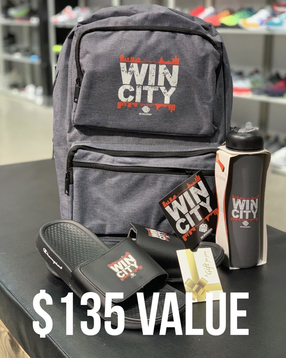 devonshiremall's tweet photo. Retweet, like or comment to win using #dmallfreebiefriday Triple your chances of winning by entering on Twitter and Facebook. Winner picked at 3pm GO! #devonshirestyle #wincity #dmallbts #bts #tgif #playtowin #fridayfeeling #yqg https://t.co/T9LQJWASg6