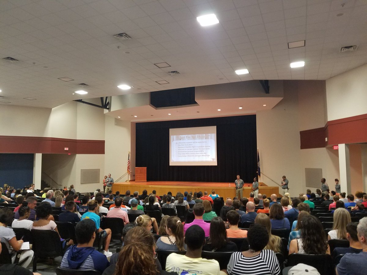 Mauldin_High's tweet photo. Welcome class of 2023! Great group of new Mavericks! #Hugeclass #GoMAVS https://t.co/9tTLju4zrJ