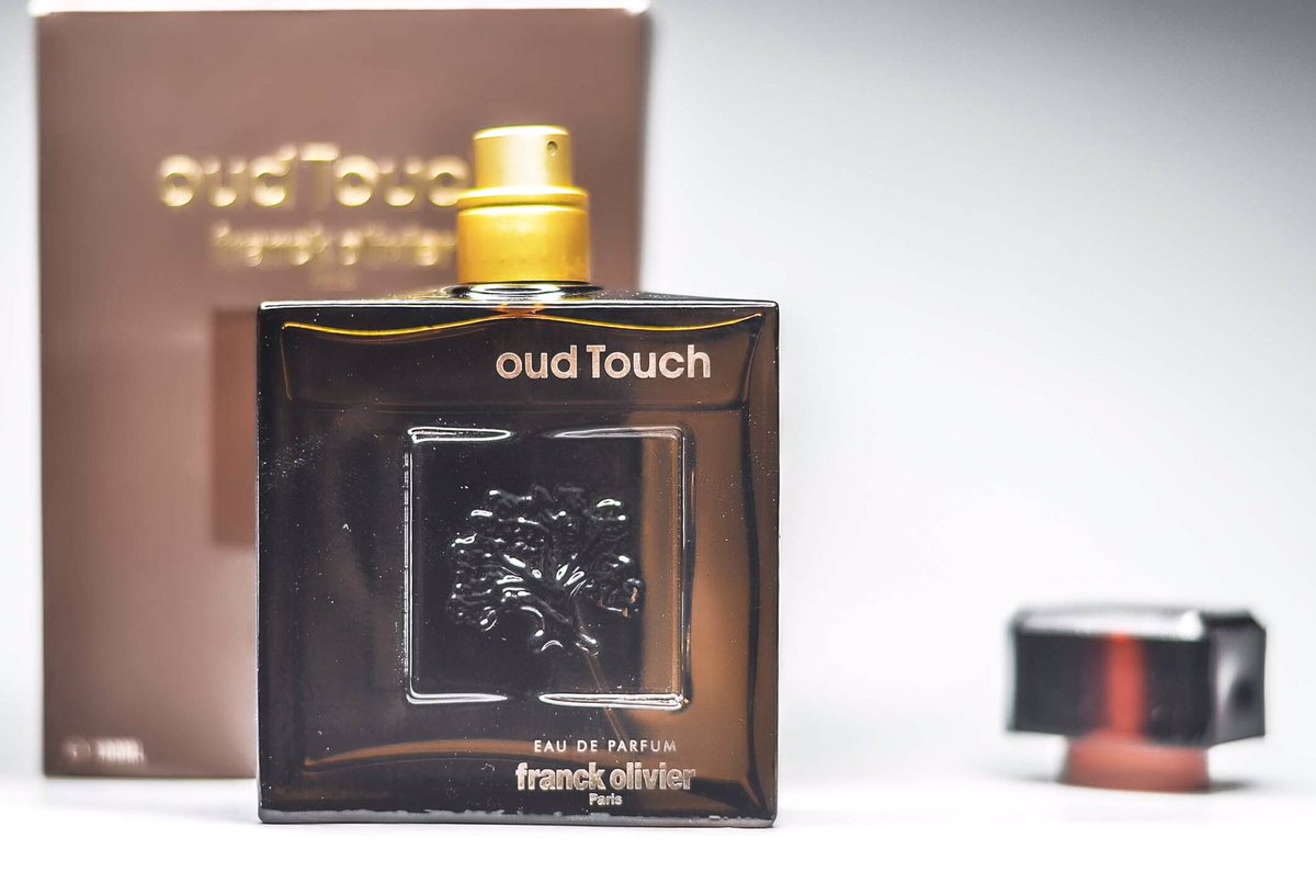 jd_ephizzy's tweet photo. I was just in my studio yesterday night & I decided to try out a product shoot for @oudtouch_
#oudtouch #oudtouchfranckolivier #oud #perfume #perfumería #perfumes https://t.co/89VxlLavw7