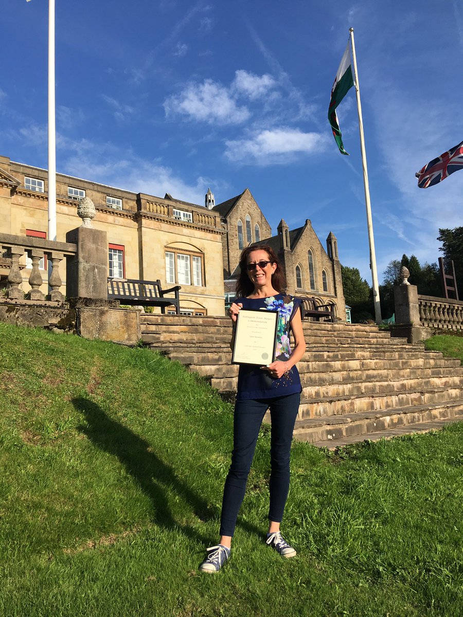 _SaraKnowles's tweet image. Honoured to receive the Town Mayor’s Award last night in recognition of my voluntary work - a wonderful surprise ✨ Really proud to be part of this community #Bollington #Cheshire  @bollingtontc @TEDxBollington