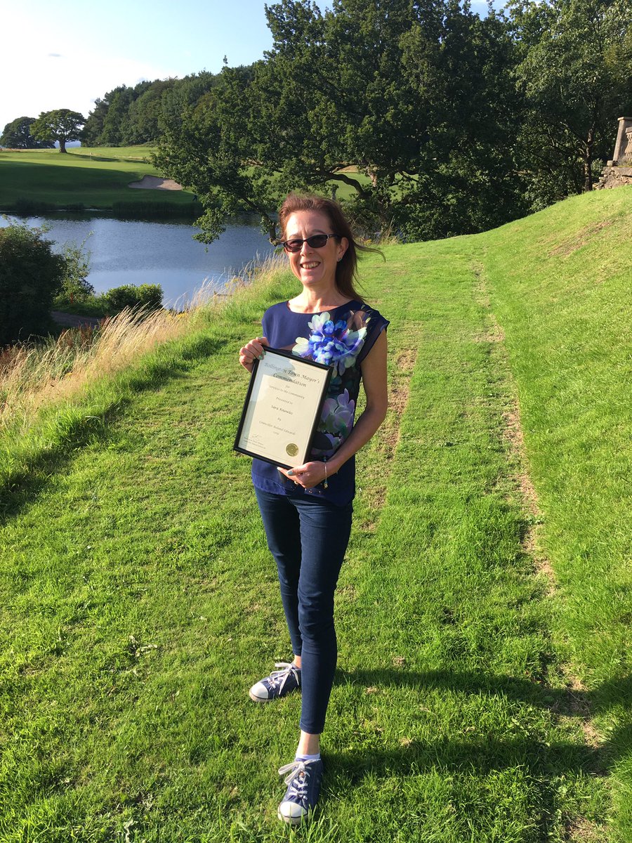 _SaraKnowles's tweet image. Honoured to receive the Town Mayor’s Award last night in recognition of my voluntary work - a wonderful surprise ✨ Really proud to be part of this community #Bollington #Cheshire  @bollingtontc @TEDxBollington