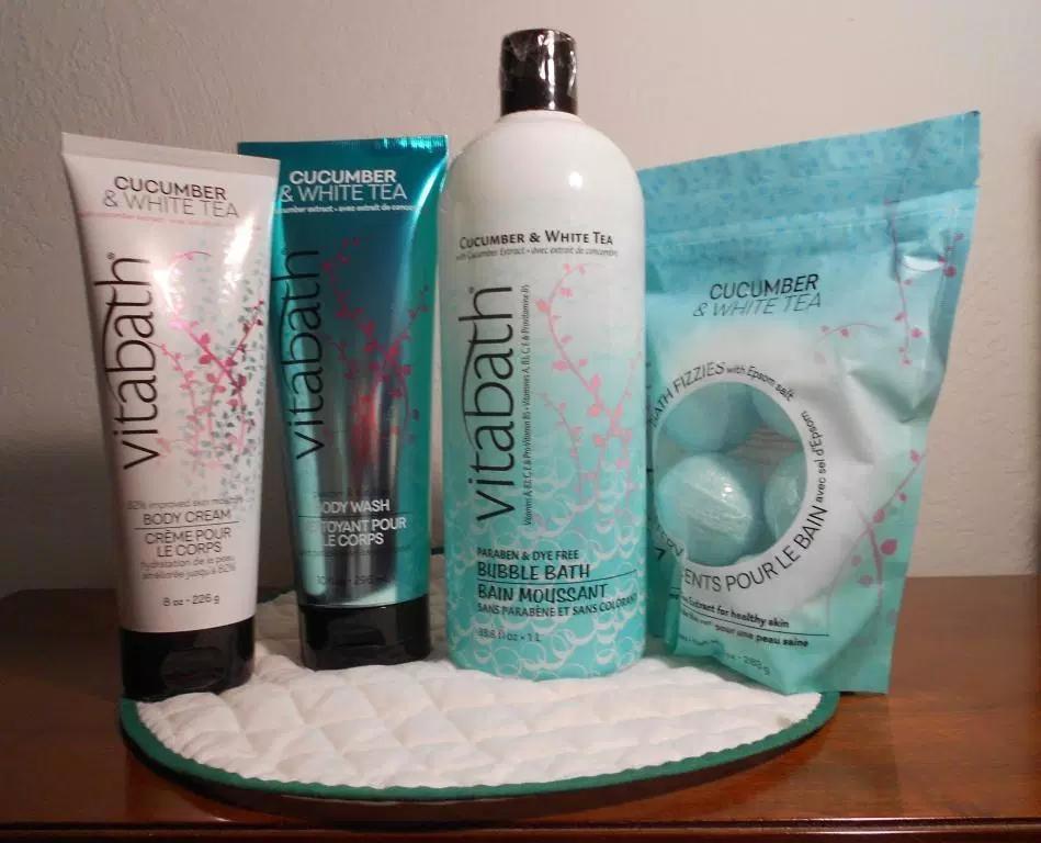 NicolesChoice1's tweet photo. #Giveaway - Ends 8/19 - #Win 4 FREE Vitabath Cucumber &amp; White Tea Products: Bubble Bath, Body Wash, Body Cream, and Bath Fizzies!! https://t.co/JHjWXKhyR3
#free #vitabath #sweeps https://t.co/OG12XuU9wO