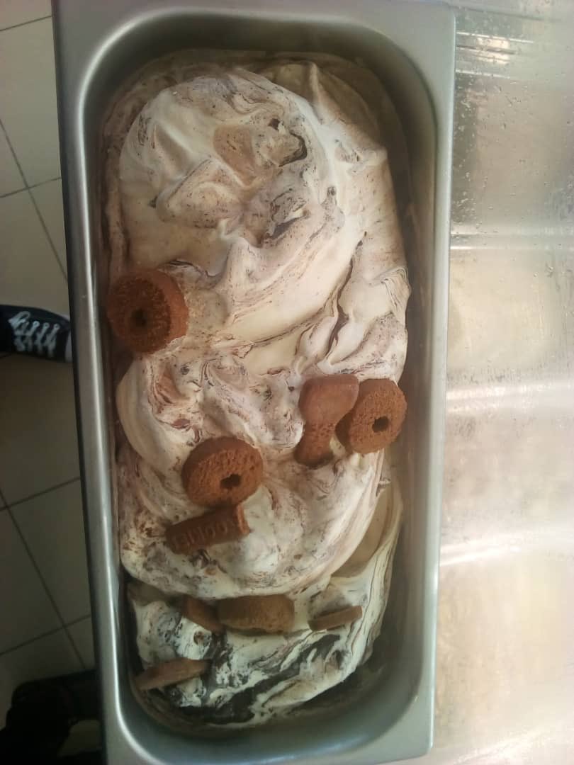 gelatodibruno's tweet photo. Guapa Gelato... suddenly you are transferred back to Italy... strolling the streets of Rome with Gelato trickling down your elbow 
#Gelato 🍧🍨 #food #dessert #instagood #foodie #sweet #italy #yummy #gelatoitaliano #nigeria #RayvenSc #new #abuja #AbujaTwitterCommunity https://t.co/8g1k4N4hCi