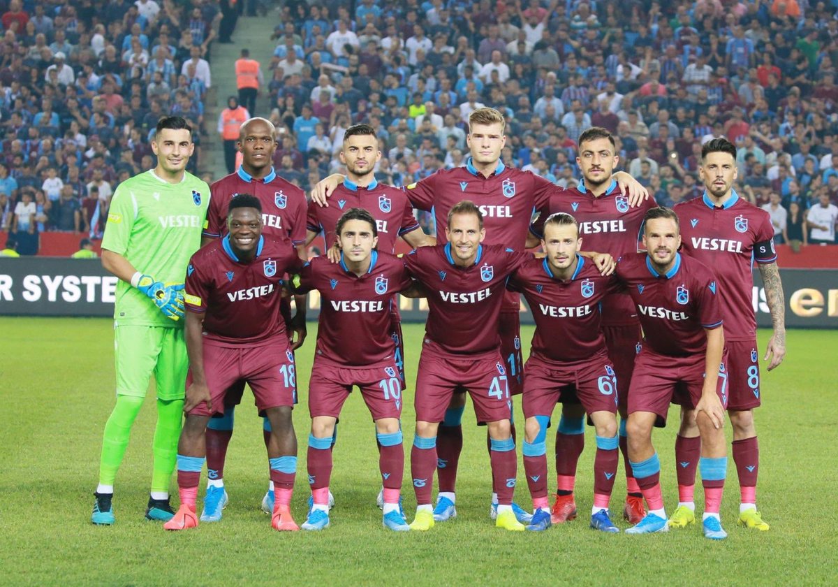 UEFA Avrupa Ligi 3. ön eleme turunda Sparta Prag'ı 2-1 yenerek eleyen ve play-off turuna yükselen ülkemizin Bordo Mavi’sini kutluyoruz! 
Şimdi rakip AEK.. 
Vira #Trabzonspor!