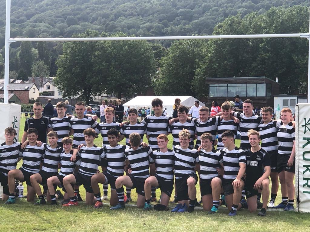 Academy_Falcons's tweet photo. Huge well done to our u16s yesterday at the @EnglandRugby festival. Superb defensive efforts and an excellent set piece were the highlights of the day. huge thanks to our #FalconsFamily for their support. Next, self reflection and #FalconsFIFA cards to come. #FutureFalcons https://t.co/b9QkeQRwFH