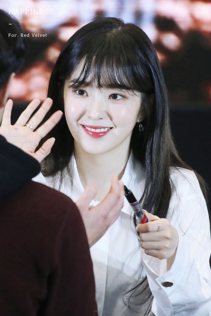 we're gonna see irene with full bangs again in the new teasers, so