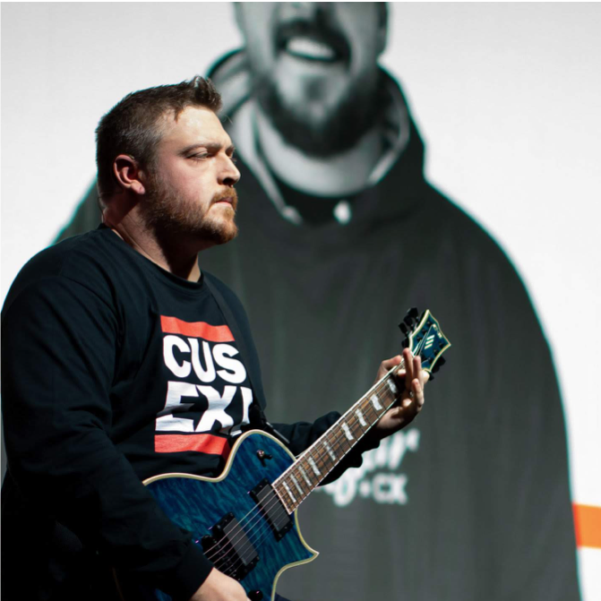 sdi_institute's tweet photo. We're excited to announce that @JDODKINS will join us as a keynote speaker/guitar player(?!) at #SDI20

James is the world's first and only musical CX Keynote... he'll be sharing stories, ideas &amp; mindsets that will turn your customer experience up to 11!

https://t.co/GJLTQHRpOT https://t.co/GLZGmp9mhi