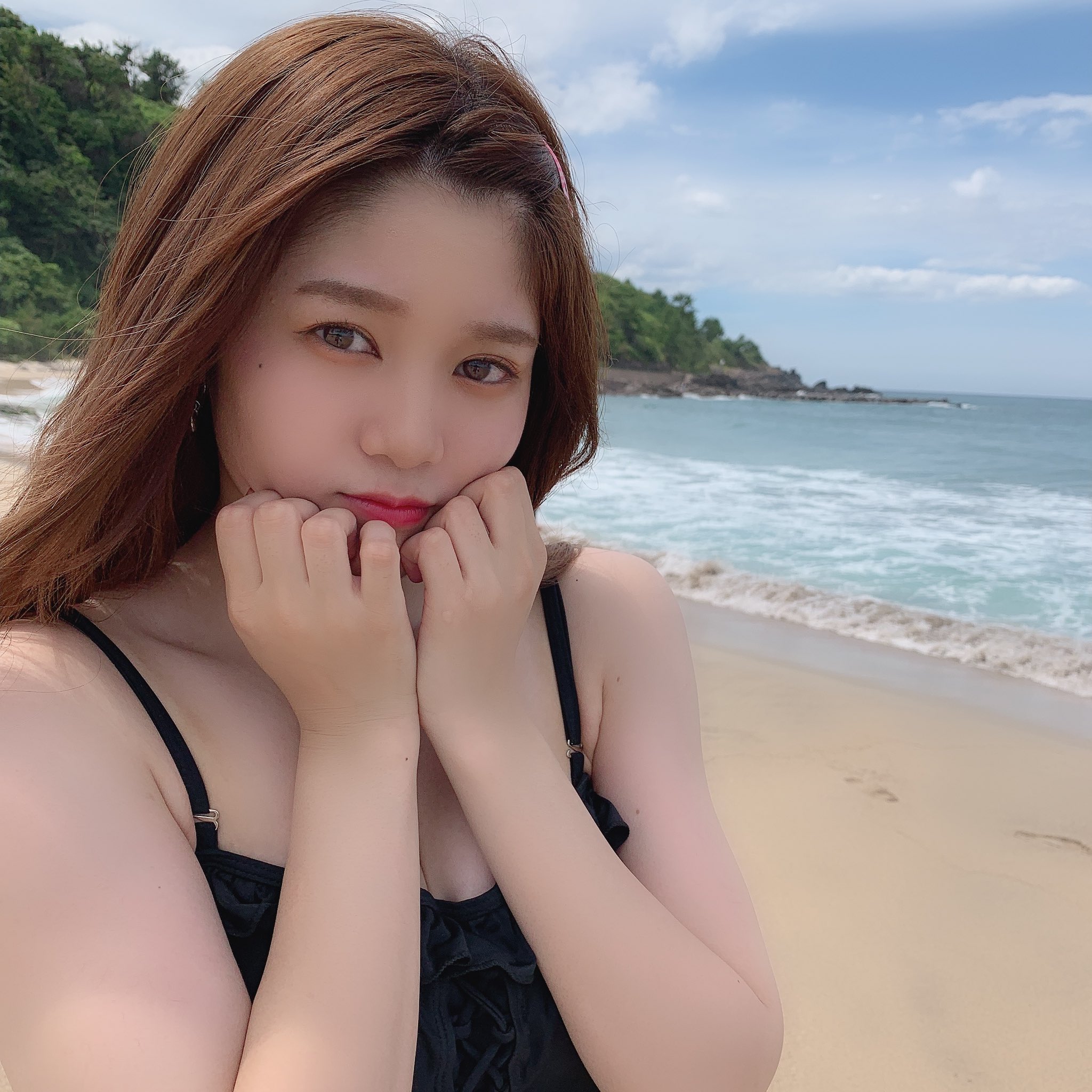 Twitter 上的 中野郁海 なかのいくみ 海行ってきたー せっかく写真をたくさん撮ったのに9割目が開いておりません でも かわいこぶった頑張ったやつもあるよー どれが好きー どれ どれー T Co Qb44ianuhq Twitter